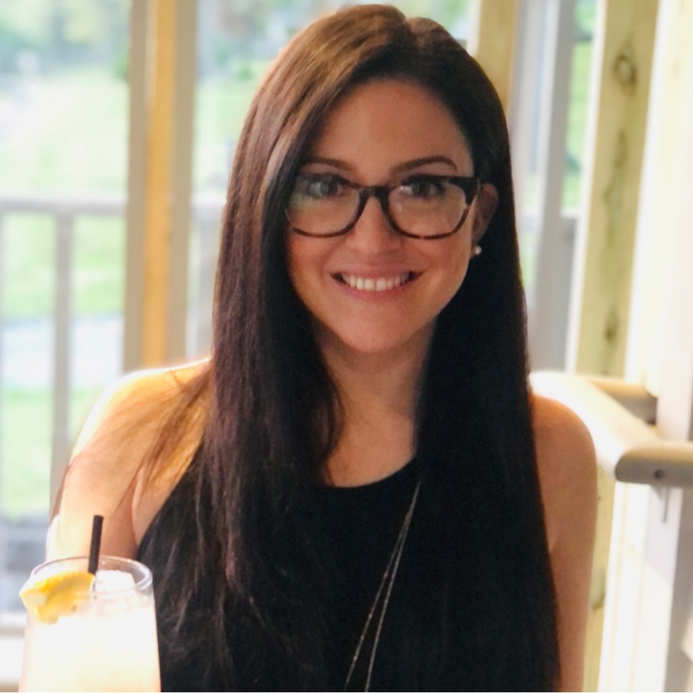 Meet your Posher, Danielle